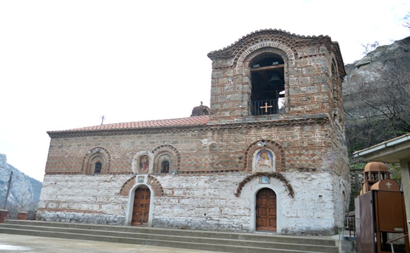 МАКЕДОНСКИ ВЕРСКИ ХРАМОВИ: Закопаната црква во Велес останала под земја  4,5 века заштитена и добро сочувана од хордите