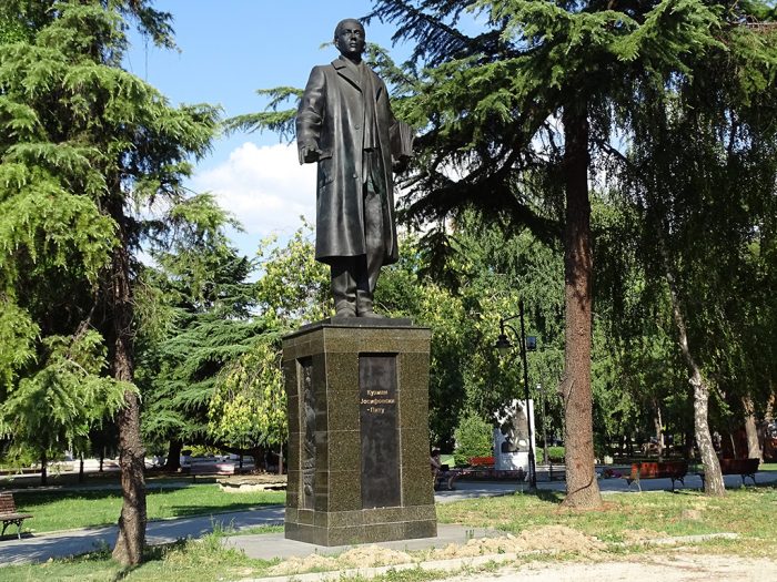 НА ДЕНЕШЕН ДЕН: Родени се Јорадан Пиперката и К. Ј. Питу, освен денот на раѓање заедничко им е и беспоштедна борба за слободна Македонија