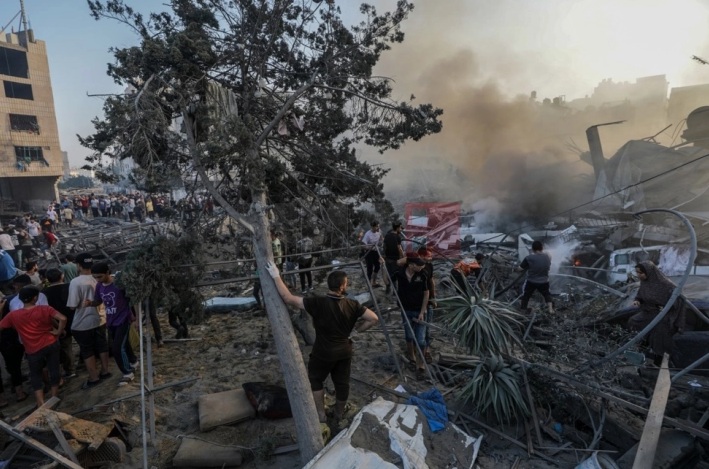 ЖРТВИ НА БЛИСКИОТ ИСТОК: Бројот на Палестинци убиени во израелските воздушни напади во Појасот Газа се искачи на 6.547