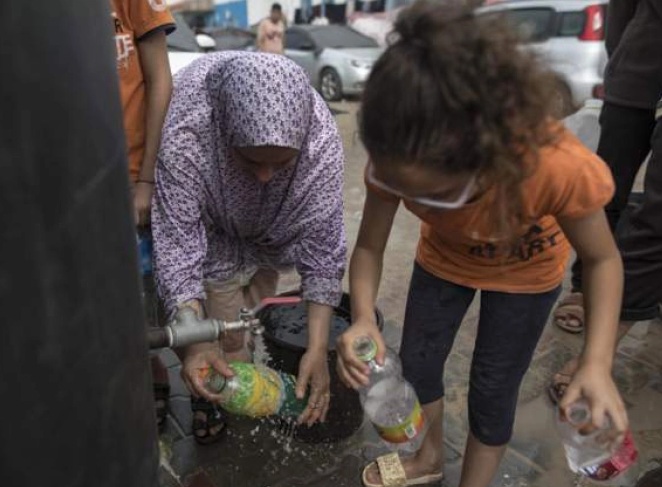УНИЦЕФ: Децата во Газа се соочуваат со катастрофална ситуација, нивните родители немаат друг избор освен да им дадат да пијат солена вода