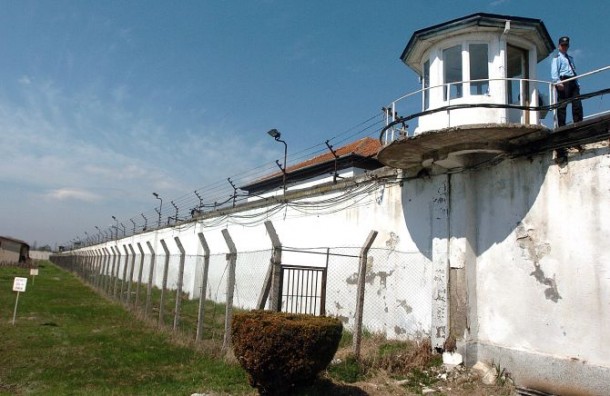 Штрајк со глад на над 200 осуденици во Идризово
