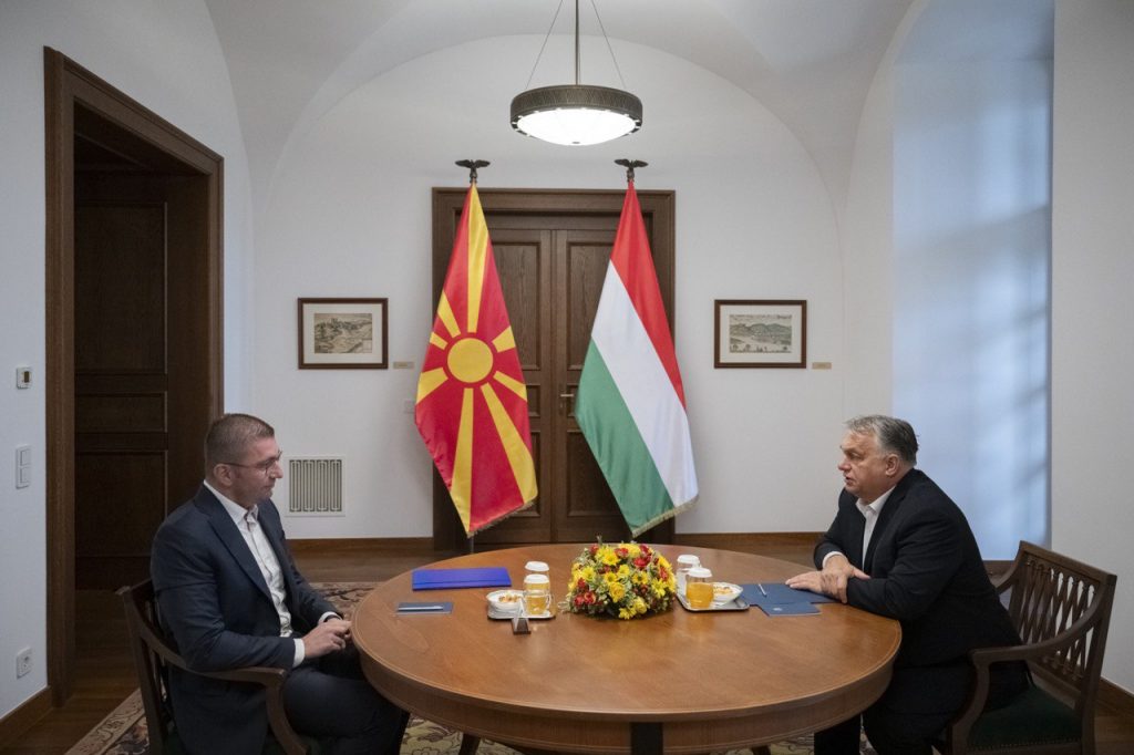 МИЦКОСКИ СО ОРБАН: Поддршката од Унгарија на Македонија е доказ за вистинско пријателство, кажано на средбата со унгарскиот премиер