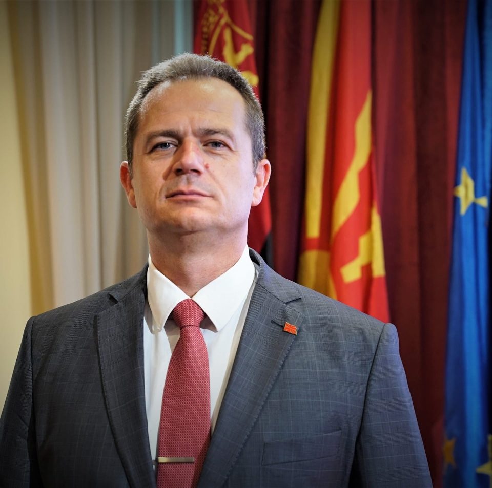 КОВАЧКИ ДО ОСМАНИ: Ако за луѓето се работи, што направи ти за Македонците во Бугарија како претседавач на ОБСЕ?