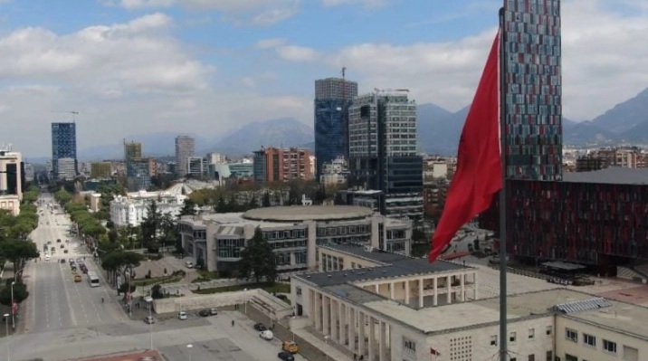 ПРВА БЛОКАДА ЗА ТИРАНА: Грција е против отворање на првите поглавја на Албанија и за разделба од Македонија на патот кон ЕУ