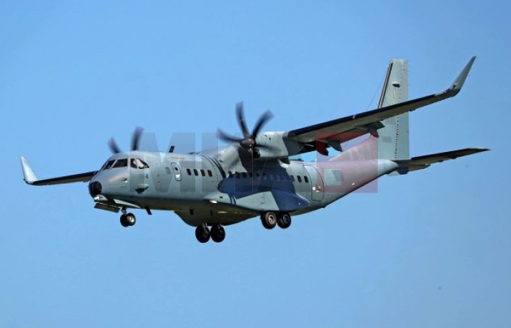 ВООРУЖУВАЊЕ НА СРБИЈА: На воениот аеродром во Батајница пристигна уште еден воен транспортен авион C295MW