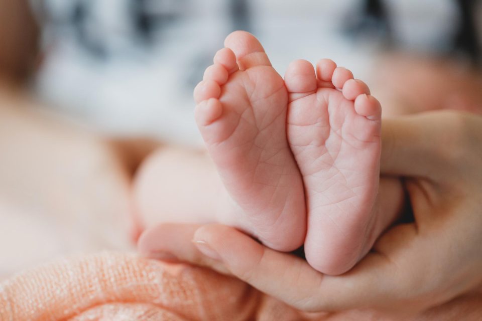 АЛБАНИЈА ЗАБРЗАНО СТАРЕЕ: Лани биле родени 22.210 бебиња, за 10 отсто или околу 2.500 бебиња помалку од претходната година
