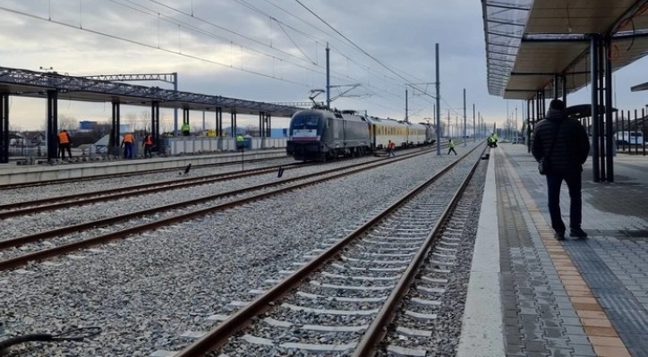 БРЗА ПРУГА: Србија направи план за изградба на железничката линија од Ниш до македонската граница долга 135 километри