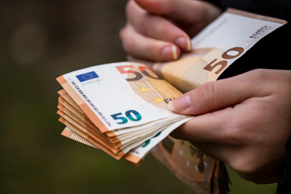 Просечната нето плата во Хрватска 1.156 евра