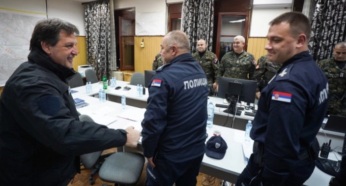 СРБИЈА ОТВОРА ШТАБ ВО ПРЕШЕВО: Зајакнат ангажман на полицијата оти 95 отсто од мигрантите доаѓаат од Бугарија и од Македонија