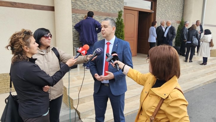 МАКЕДОНЦИТЕ ВО АЛБАНИЈА: Бараме да се продолжи пописот во Мала Преспа, имавме големи притисоци да се изјасниме како Бугари