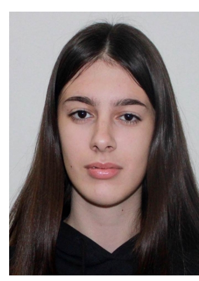МВР објави нова фотографија од исчезнатата Вања и нејзин детален опис