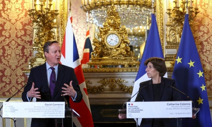 КАМЕРОН И КОЛОНА: Се додека е потребно Велика Британија и Франција ќе ја поддржуваат Украина во војната против Русија
