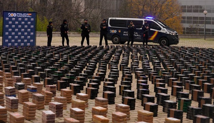 ВО ШПАНИЈА ЗАПЛЕНЕТА ДРОГА: Балканска мафија шверцувала 10,9 тони кокаин во замрзната риба (ВИДЕО)