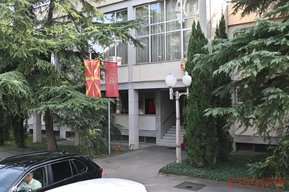 СИНОДОТ НА МПЦ: Сите политички фактори да се заземат за спречување на учество на партија од Косово на изборите во Македонија