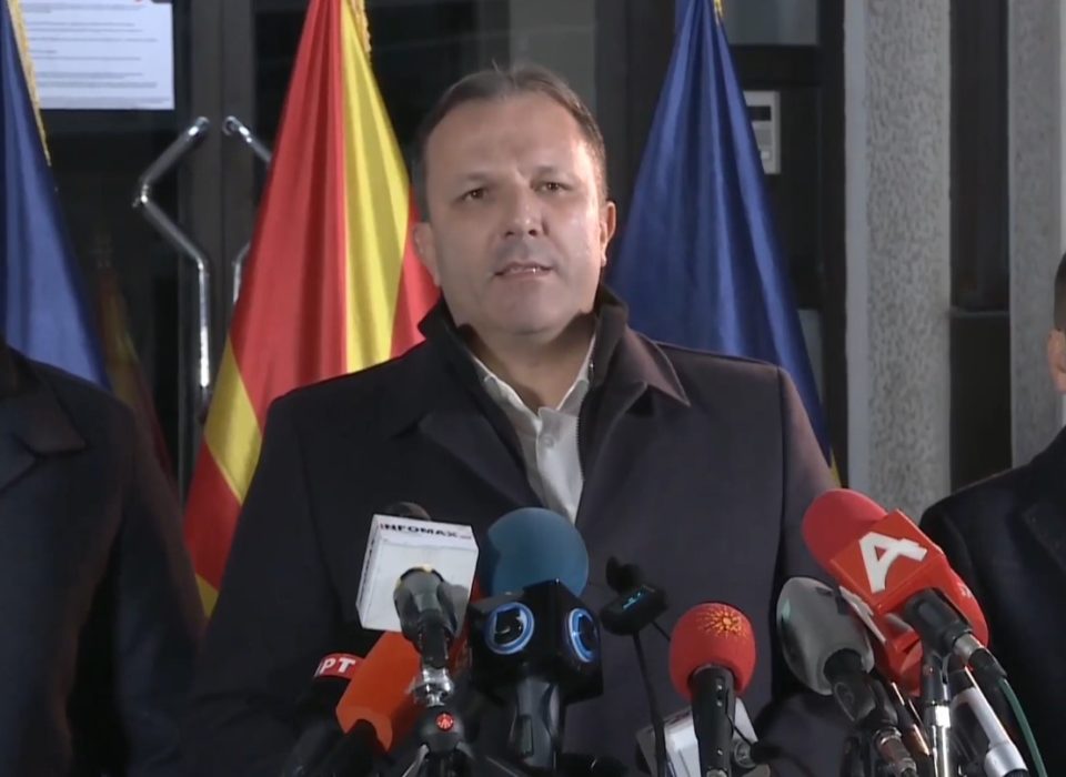 ВМРО-ДПМНЕ: Спасовски е 8 години министер, тоа што не функционира системот е негова вина, Вања можела да биде спасена