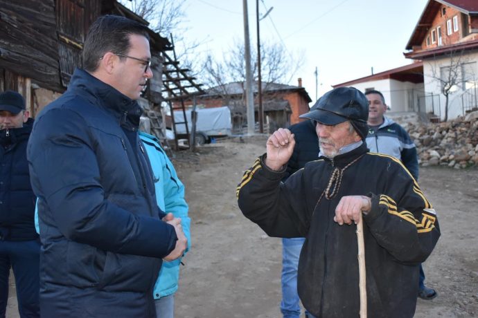 ТРИПУНОВСКИ: Состојбите на терен се загрижувачки, власта на СДСМ и ДУИ да не си поигрува со земјоделците, тие ја хранат Македонија