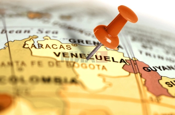 ДОГОВОР МЕЃУ ВЕНЕЦУЕЛА И ГВАЈАНА: Мадуро и Али се договорија да не војуваат во спорот околу регионот Ескибо, богат со нафта