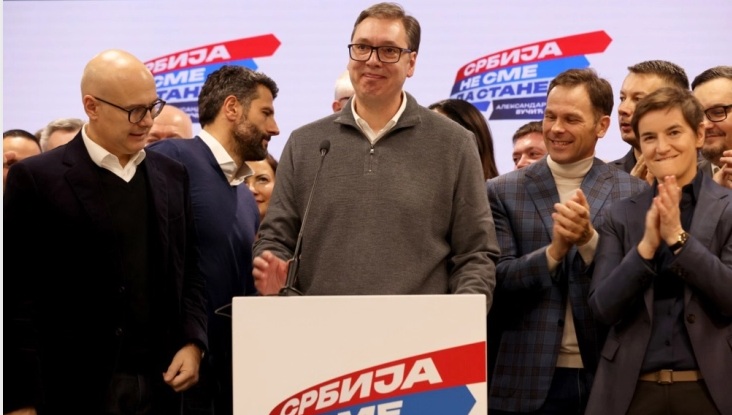 ВУЧИЌ ПРОГЛАСИ ПОБЕДА: Коалицијата „Србија не смее да запре“ има повеќе од 127 мандати и апсолутно мнозинство во Парламентот