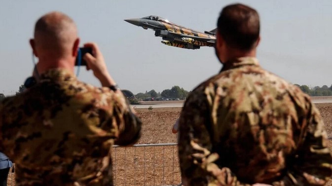 ВЕЖБИ ВО СЛУЧАЈ НА РУСКИ НАПАДИ: Европа НАТО мобилизира 90.000 војници