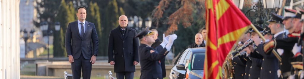 Ковачевски го пречека премиерот на Ирска, Варадкар, со највисоки државни почести