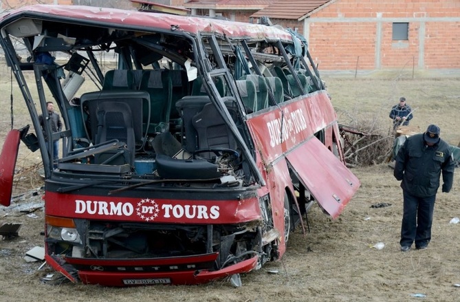 ПРЕСУДА ПО 5 ГОДИНИ: Вкупно 39 години затвор за шестмината обвинети за несреќата во која загинаа 16 лица во автобусот на Дурмо турс