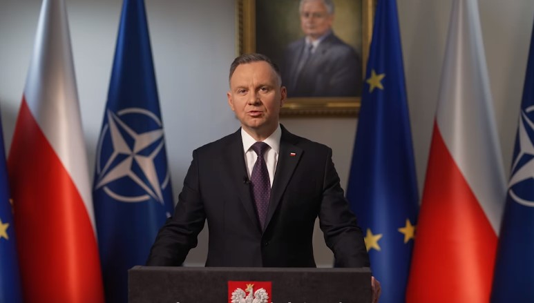 ПРЕД СРЕДБАТА СО БАЈДЕН: Анджеј Дуда најави дека ќе побара од НАТО членките да двојат 3 отсто од БДП за вооружување и одбрана