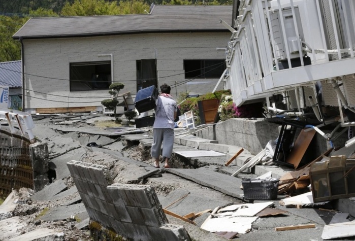 ЗЕМЈОТРЕСИ ВО ЈАПОНИЈА: Бројот на загинати во силниот земјотрес од 7,6 степени што вчера ја погоди земјата се зголеми на 48 жртви