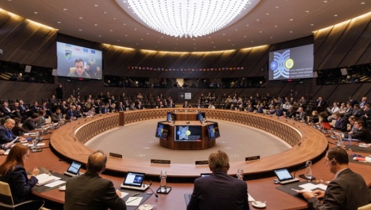 НАТО ЈАСНО ПОТВРДИ: Членките на Алијансата ќе продолжат да и даваат на Украина голема воена помош во борбата против Русија