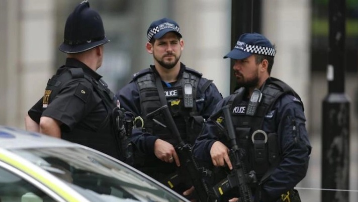 СТИВЕНС: Полициската работа во Велика Британија е институционално расистичка, повик да се елиминира дискриминацијата
