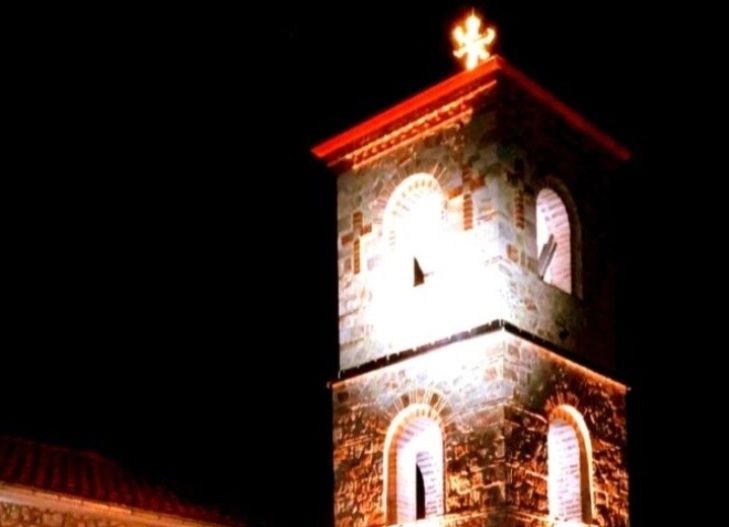 МАКЕДОНЦИТЕ ВО АЛБАНИЈА: Пред Божик одекна камбаната на новата камбанарија во манастирот Св. Марена кај Туминец