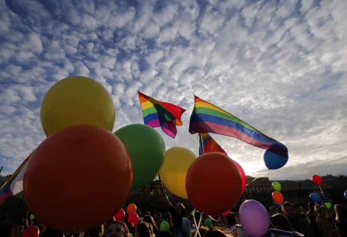 РУСИЈА: Почна да се казнува согласно законот со кој дејствувањето на ЛГБТ популацијата се третира како екстремизам
