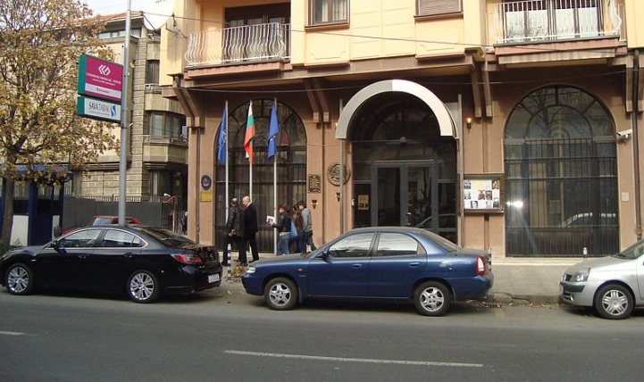 БГНЕС: Вицепремиерката Габриел го предложи дипломатот од кариера Желјазко Радуков за нов амбасадор на Бугарија во Скопје