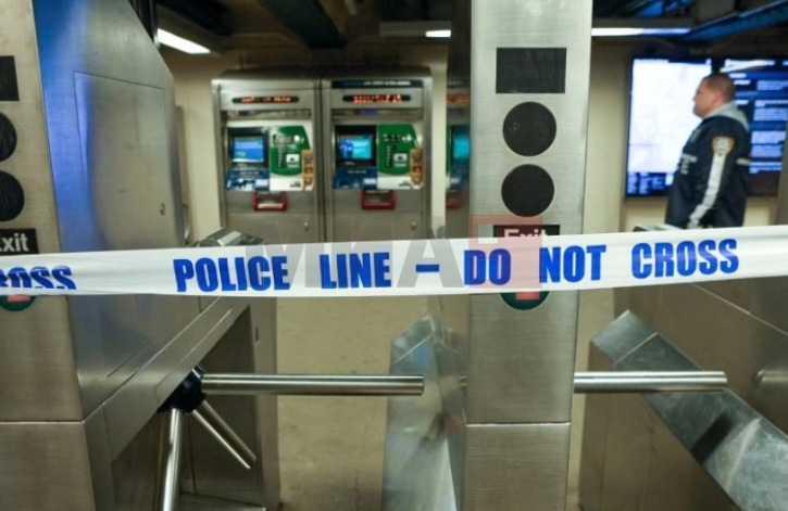 ПУКАЊЕ ВО МЕТРОТО ВО ЊУЈОРК: Едно лице загина, пет се повредени на станица во Бронкс, а лицето што пукало се уште не е уапсено