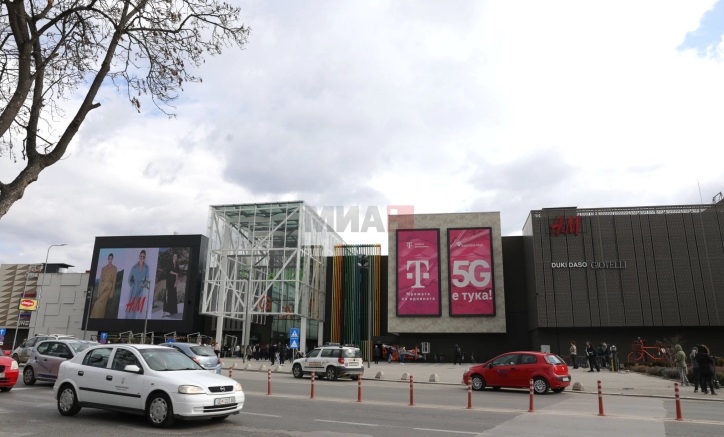 ПО ДЕНЕШНИОТ ПОЖАР: Трговскиот центар Ист гејт во Скопје продолжи со работа, делот за брза храна ќе биде затворен за посетителите