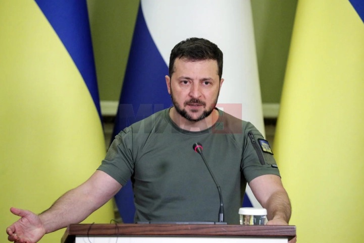УКРИНФОРМ: Зеленски денеска потпиша декрет странци и лица без државјанство да служат во Националната гарда на Украина