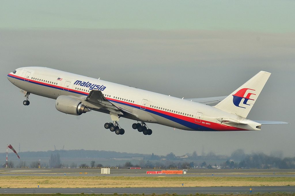 МИСТЕРИОЗНИОТ АВИОН СО 239 ПАТНИЦИ: Каде заврши последниот лет на малезискиот Боинг 777, кој исчезна пред 10 години?