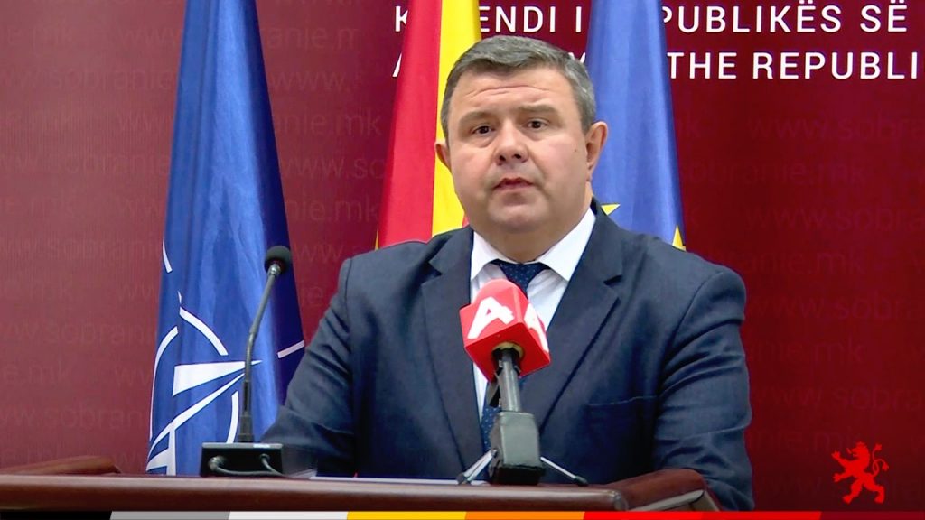 СТОТЕ ИЛЈАДИ ГРАЃАНИ ЌЕ МОЖАТ ДА ГЛАСААТ: : На барање на пратеничката група на ВМРО-ДПМНЕ, изгласани измените на Изборниот законик