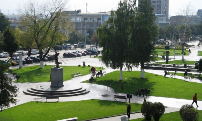ОТВОРЕН ДЕН ВО ПРИЛЕП: Кај споменикот на Александар Македонски одбележување 75 години НАТО и 4 членство на Македонија