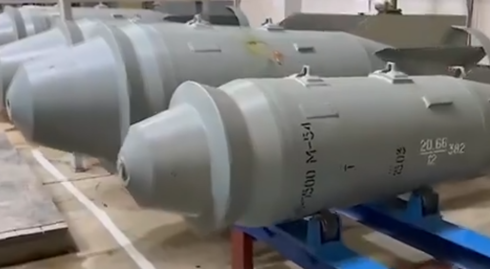 Русија започна масовно производство на бомби од три тони, можат да уништат кој било европски град (ВИДЕО)