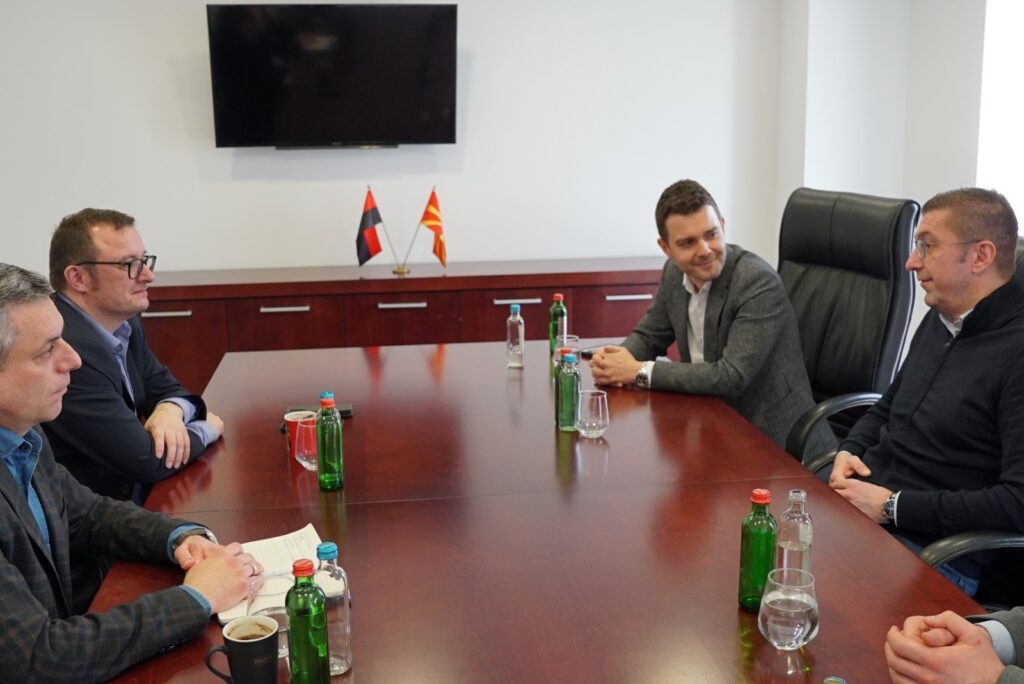 МИЦКОСКИ-БРАУН: Одлична соработка меѓу ВМРО-ДПМНЕ и фондацијата Конрад Аденауер и разговарано за претстојните избори во Македонија