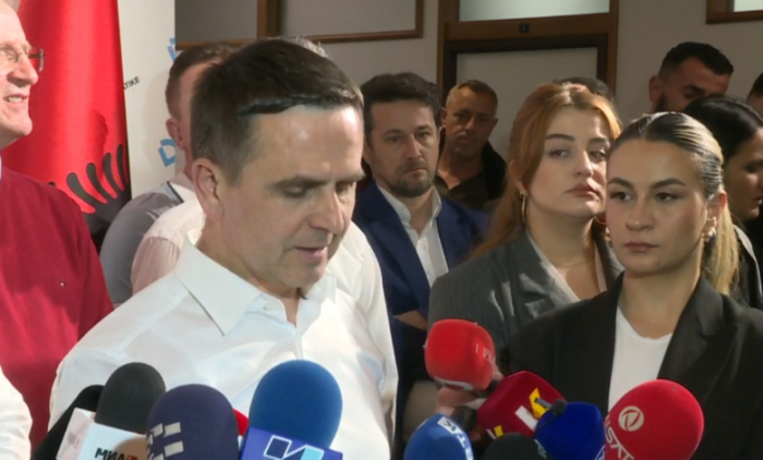 КАСАМИ: Вреди“ ќе го одржи завршниот митинг во Тетово, Груби не е тој што кажува