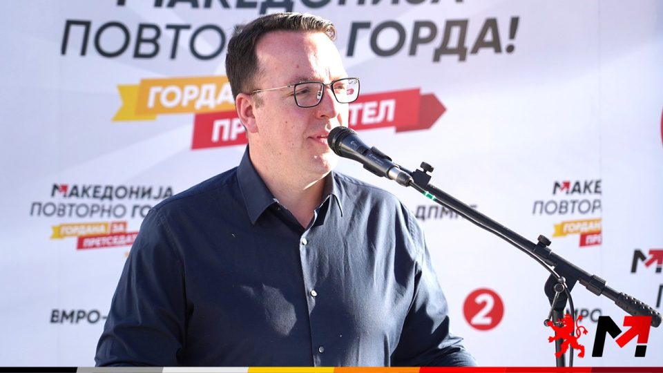 НИКОЛОСКИ: Пендаровски обожава да си се нарекува чесен, но докажа оти е поддржувач на корупцијата во Македонија