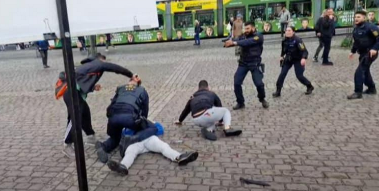 Германската полиција усмрти маж кој со нож избоде политичар и полицаец на политички настан во Мајнхајм