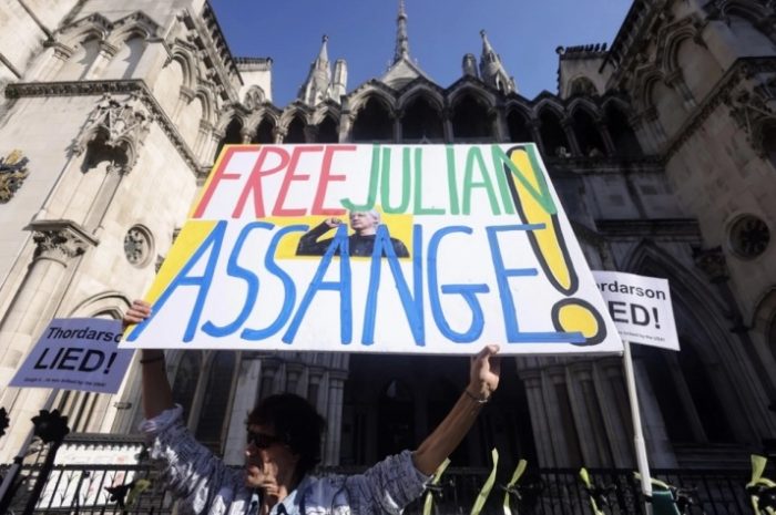 ПРЕМИЕРОТ АЛБАНЕЗЕ: Прекинете со гонењето на Асанж, нема ништо да се добие од неговото затворање и екстрадиција во САД