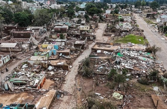КАТАСТРОФАЛНИ ПОПЛАВИ ВО БРАЗИЛ: Најмалку 107 луѓе загинаа, 754 се повредени и 134 се исчезнати по поројните дождови