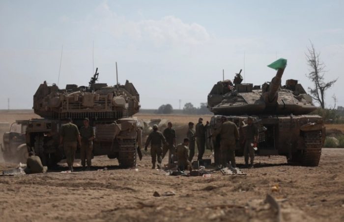 БЛИСКИ ИСТОК: Израелски тенкови влегоа во градот Рафа, на југот од Газа и стигнаа на околу 200 метри од границата со Египет