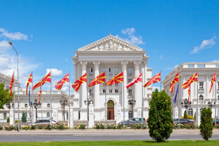 Градоначалниците ќе можат да се отповикуваат на рефрендум, општините ќе имаат комунална полиција