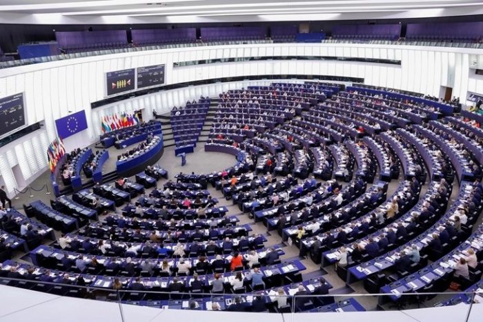 МИЦКОСКИ: Повторно има жестоки политички притисоци од Бугарија против усвојувањето на извештајот на Томас Вајц за Македонија