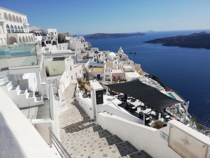 ГРЧКИ ПРАВОБРАНИТЕЛ: Грција да намали со градбите и да ја заштити природата заради стабилност на туризмот
