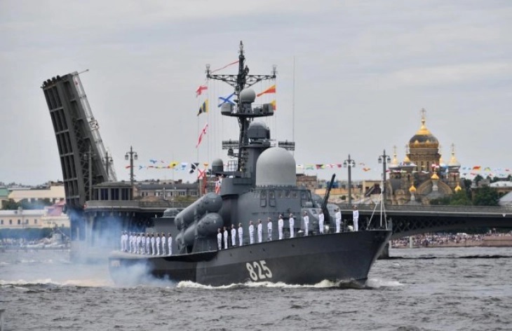 РУСКА ВЕЖБА ВО ТИХИ ОКЕАН: Со 40 пловни објекти и околу 20 хеликоптери и авиони Русија почнува воени маневри